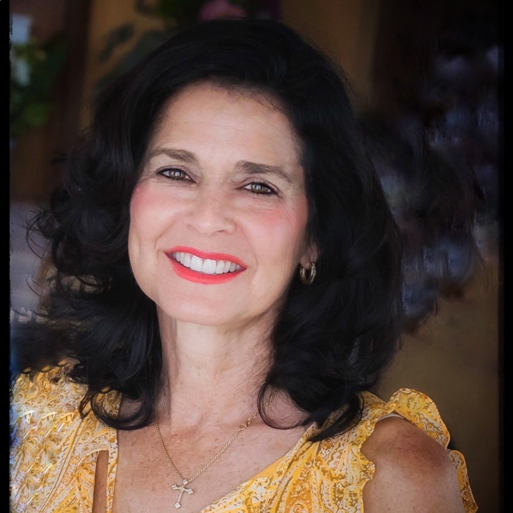 Meet your Posher, Carolyn